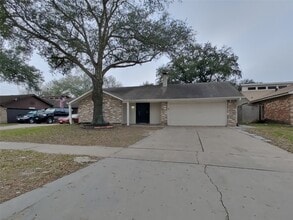 Building Photo - 11519 Perry Rd