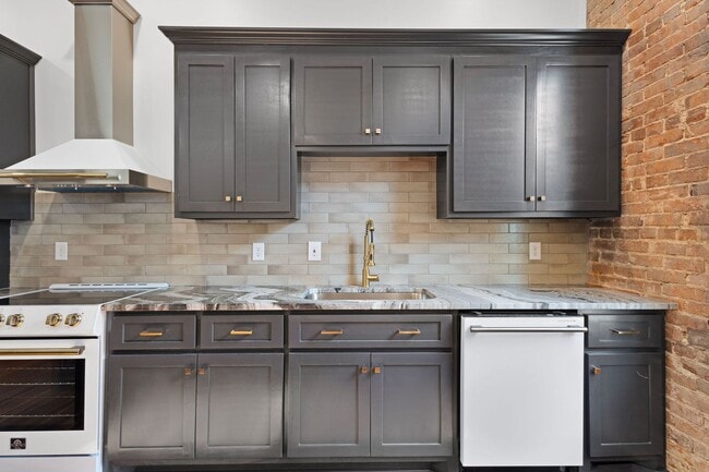 Building Photo - Historic Charm Meets Modern Luxury