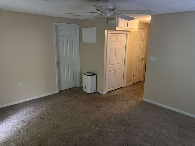 Building Photo - 5328 Godas Cir