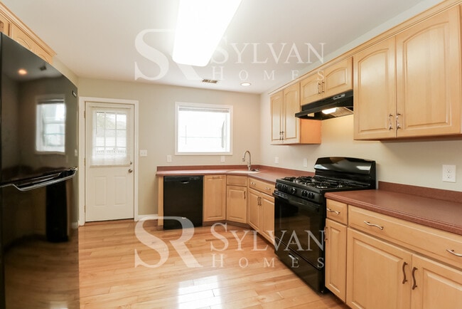 Building Photo - The Lifestyle You Deserve.