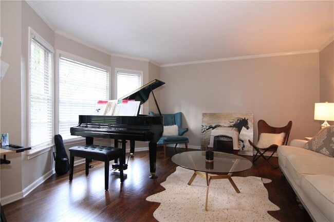 Building Photo - 3571 Sunderland Cir NE