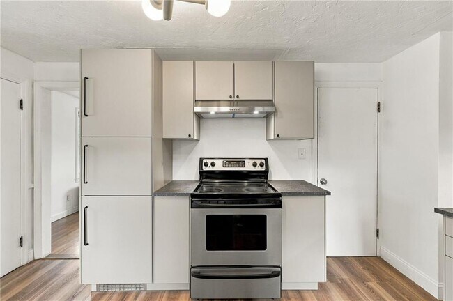 Building Photo - 258 Lowden St