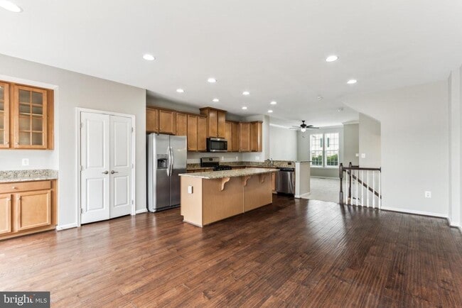 Building Photo - 3107 Alliance Ct