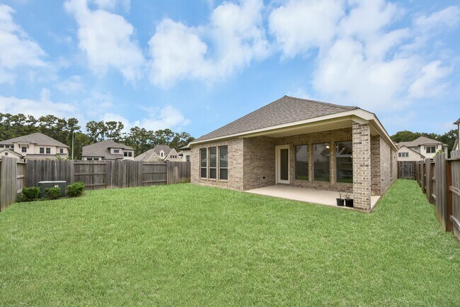 Building Photo - 11210 Burgus Farm Rd