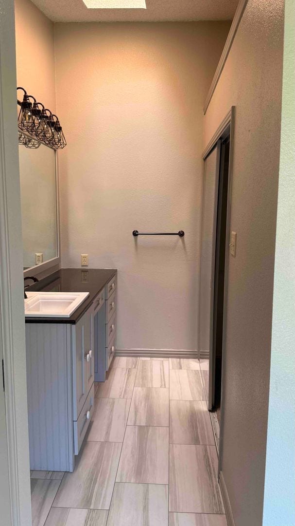 Building Photo - 3bed/2bath Townhouse with 2 car garage