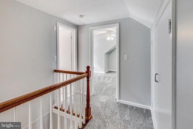 Building Photo - 6641 Barrett Rd