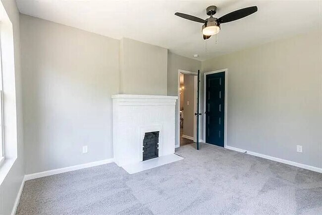 Building Photo - 14 S Eugenia Pl NW