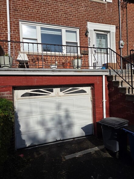 Building Photo - 552 Manor Ridge Rd