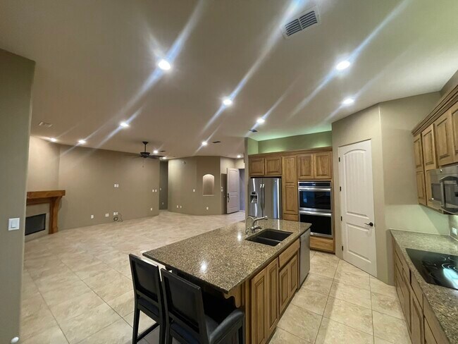 Building Photo - 42 Express Blvd