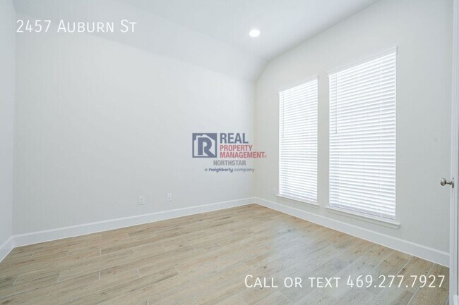 Building Photo - 2457 Auburn St