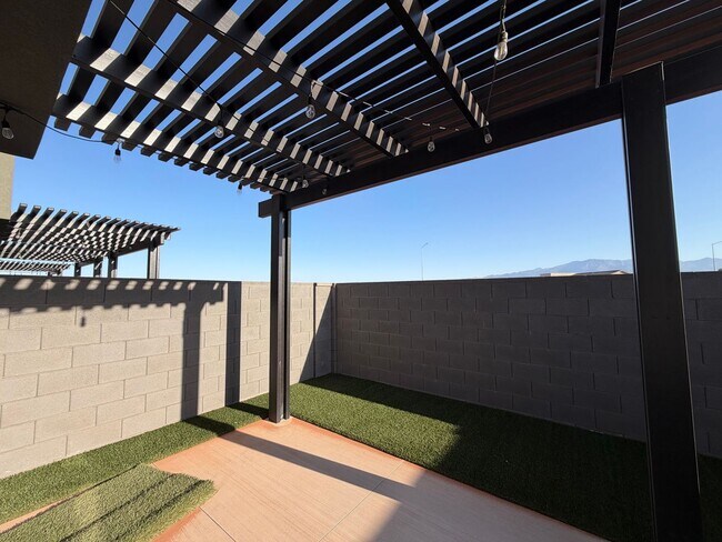 Building Photo - 618 Hemsworth Ln