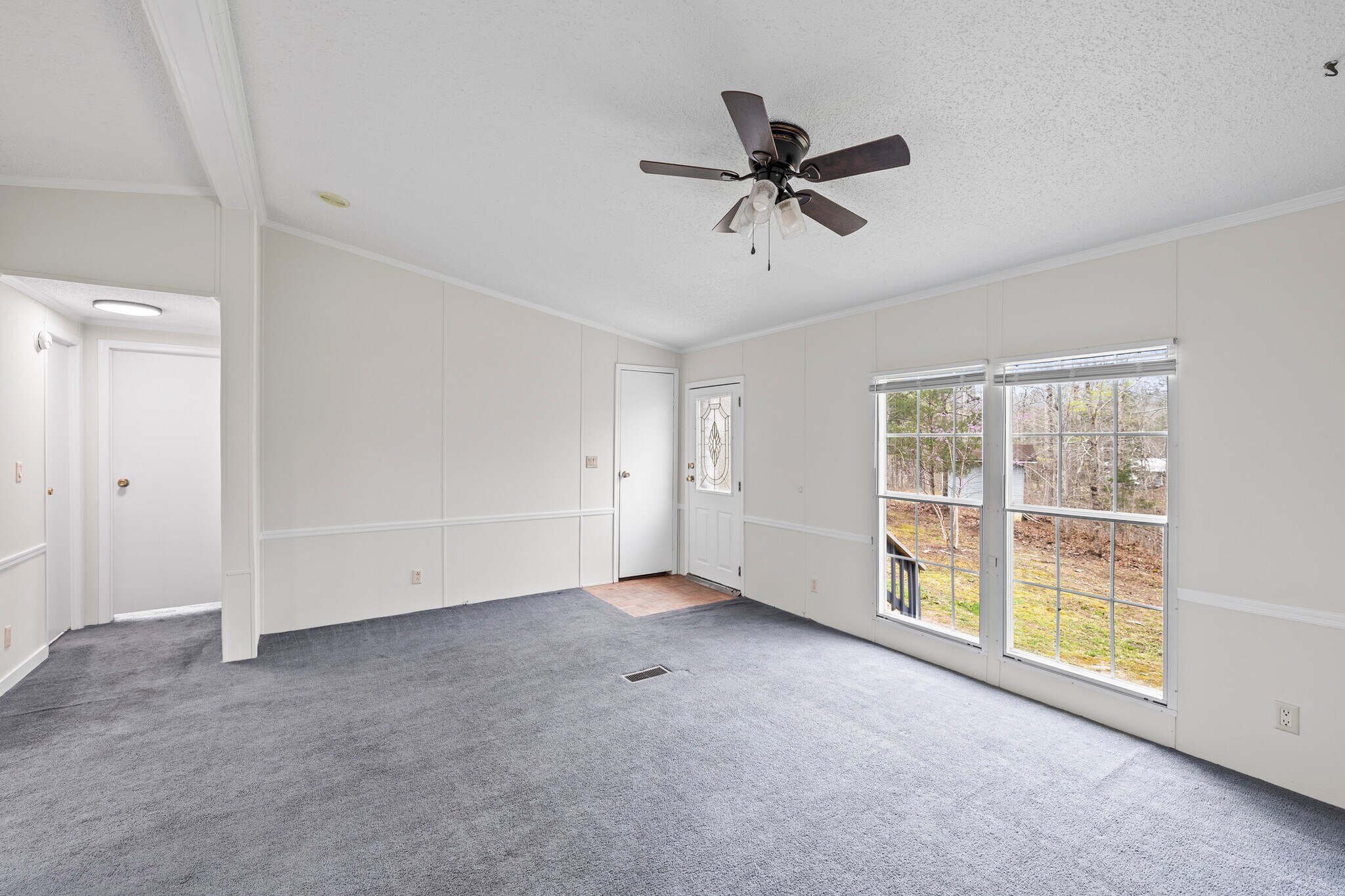 Building Photo - 209 Varner Dr SW