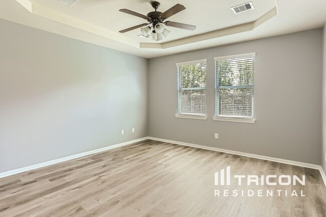 Building Photo - 24547 Bella Veneza Dr