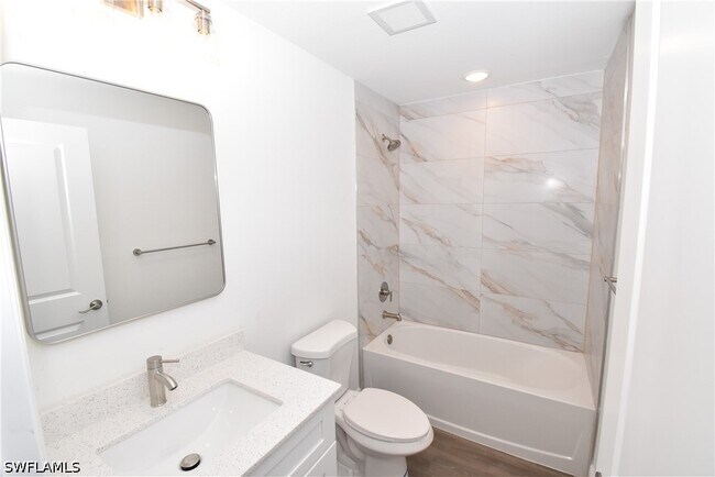 Building Photo - 3393 Fergus St