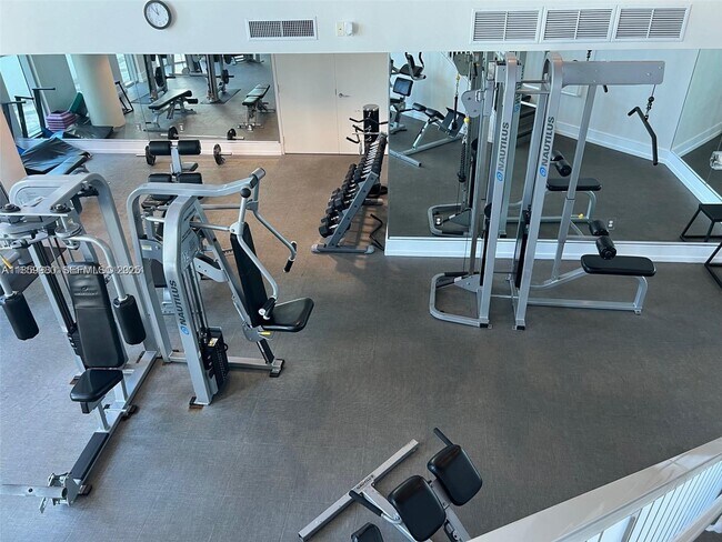 Building Photo - 3131 NE 188th St