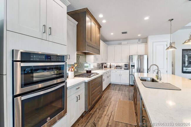 Building Photo - 518 Carrara Ct