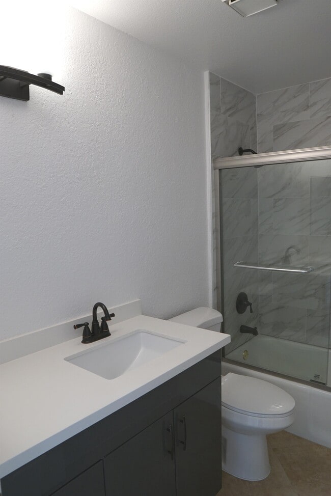 Building Photo - 43917 Cll Las Brisas W