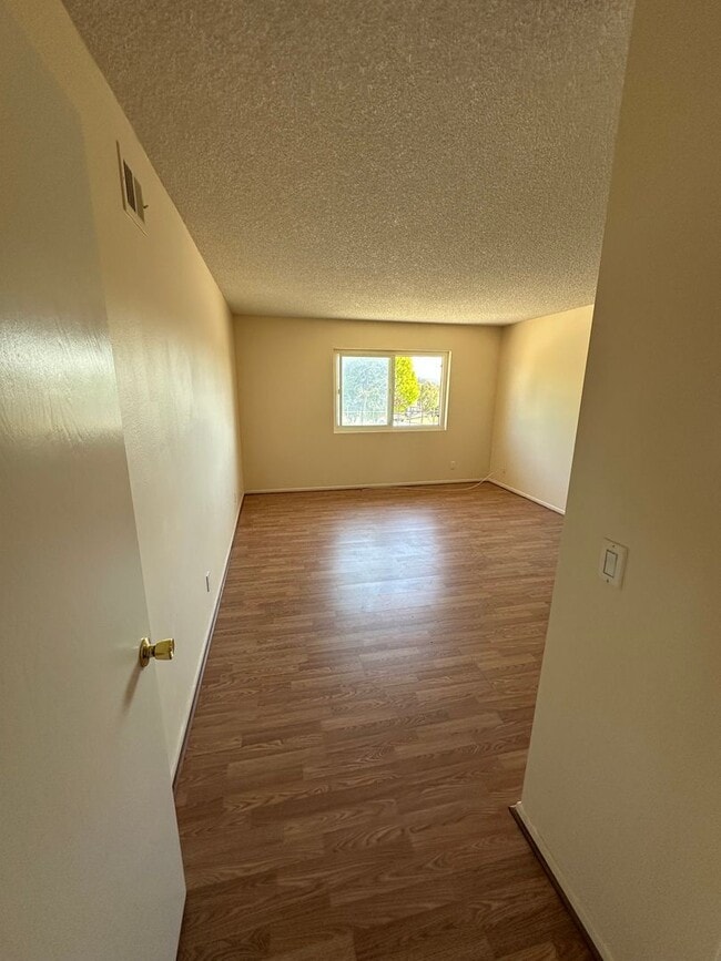 Building Photo - Beautiful 4 Bedroom 2 Bath Home in Orcutt ...