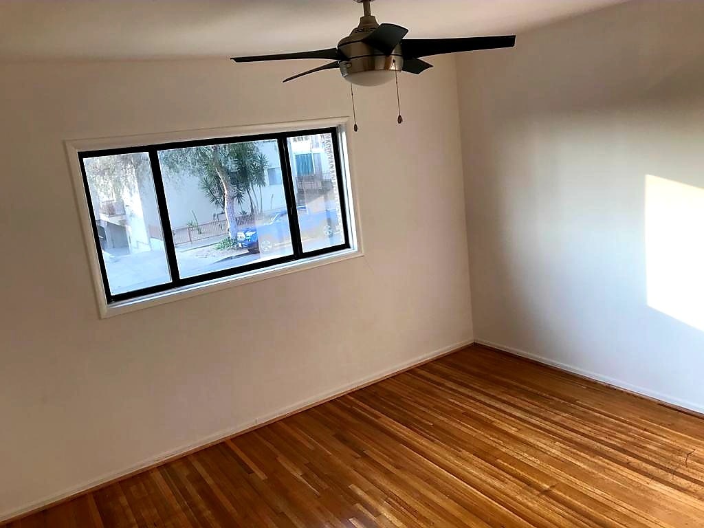 Building Photo - 4425 Maplewood Ave