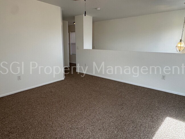 Building Photo - 4113 W Irwin Ave