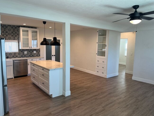 Building Photo - 3bd/2ba Single Story Fallbrook Home With A/C