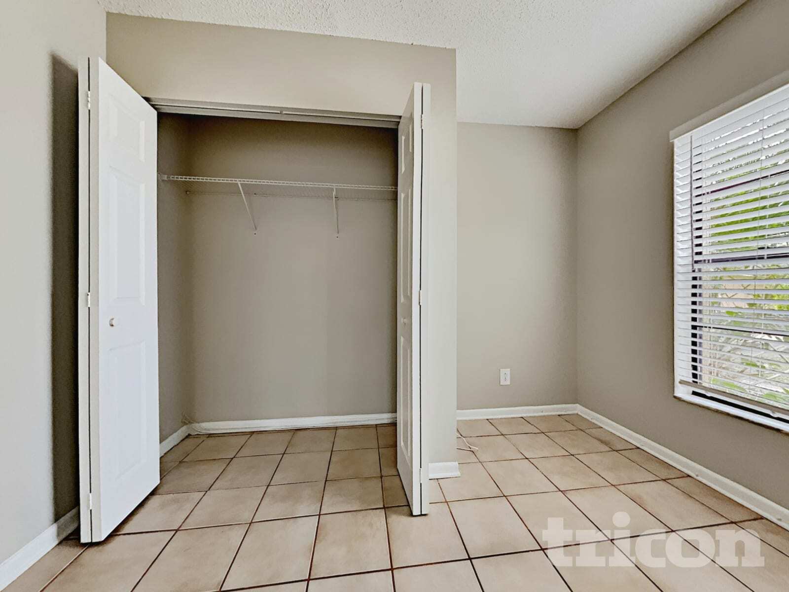 Building Photo - 5008 Dollarway Ct