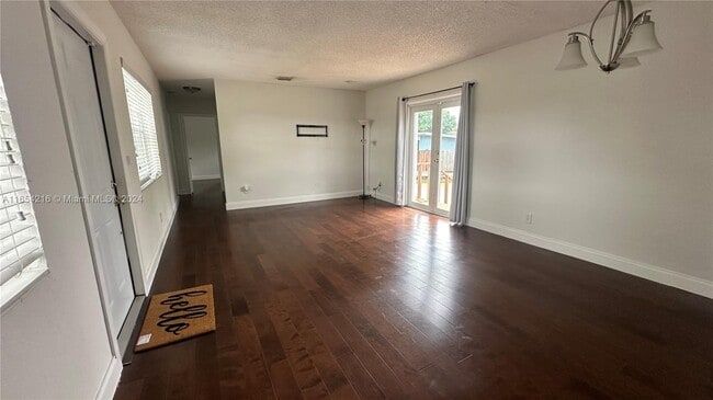 Building Photo - 8370 SW 27th Ln