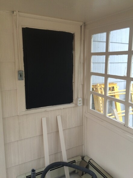 Building Photo - 1350 Texas Ave.