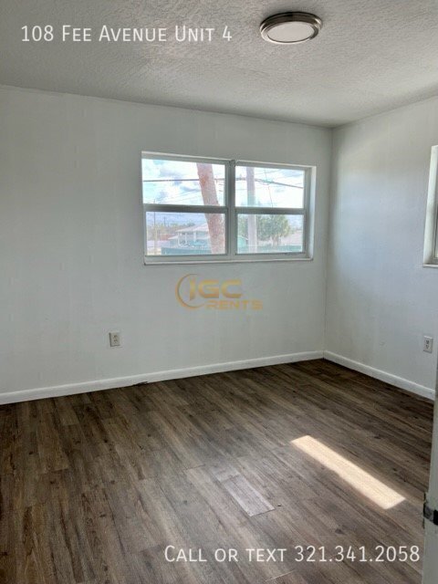 Building Photo - 108 E Fee Ave