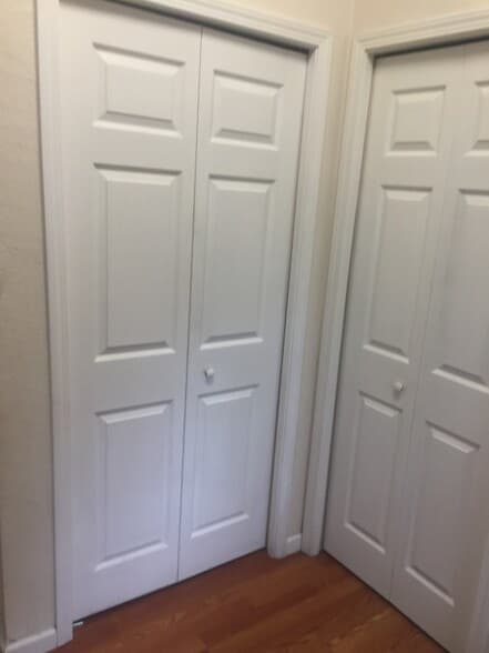 Building Photo - 3400 Meadowbrook Cir