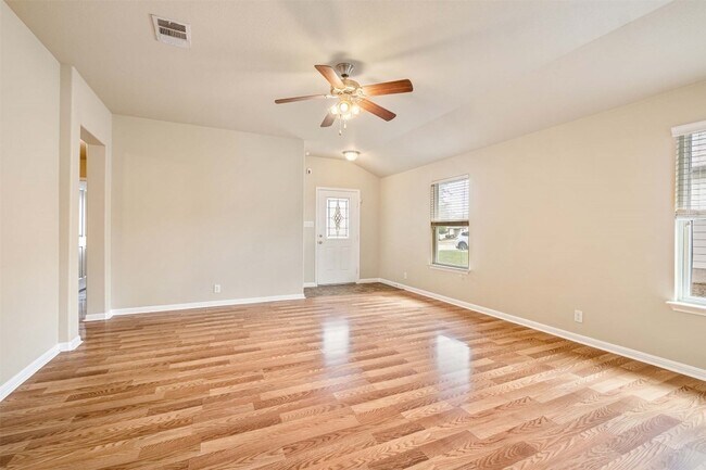 Building Photo - 219 Frio River Trail