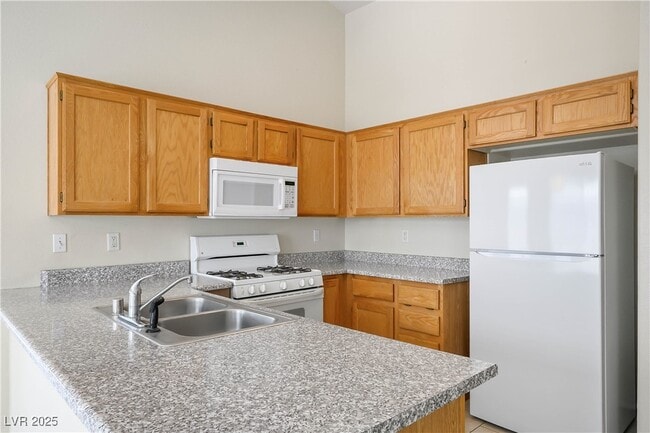 Building Photo - 8037 Radigan Ave