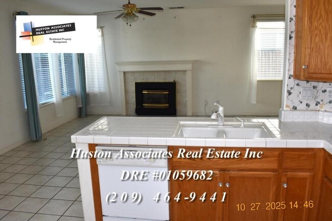 Building Photo - 2729 Tejon St