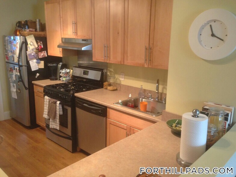 Building Photo - 8 Alvah Kittredge Park