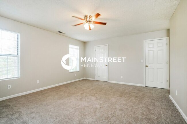 Building Photo - 3 Bedroom Pet-Friendly Home in Jonesboro, GA with Main Street Renewal