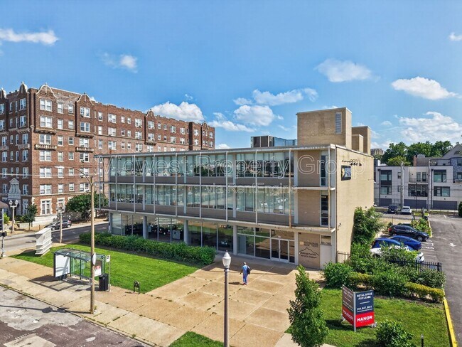 Building Photo - 4100 Lindell Blvd