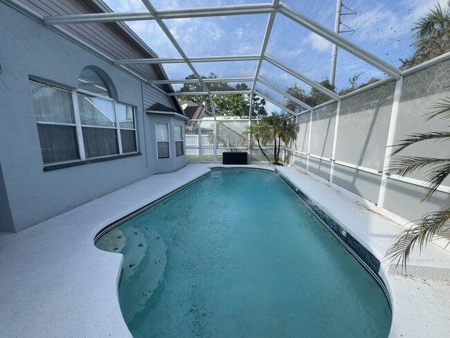 Building Photo - 8804 Southbay Dr