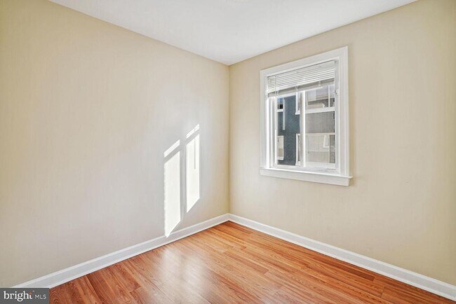 Building Photo - 713 Brandywine St SE