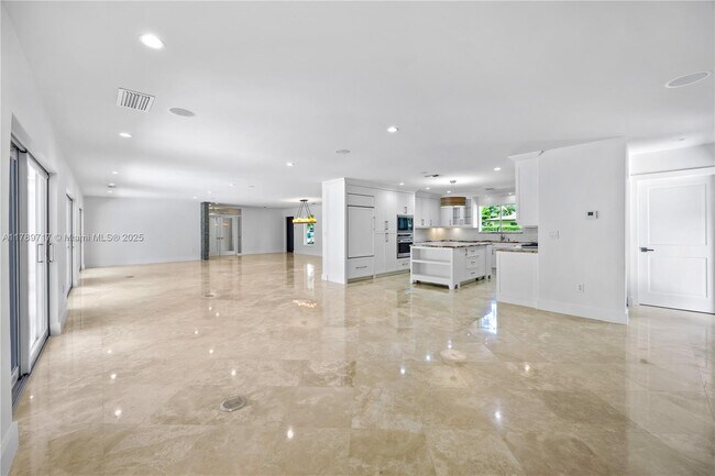 Building Photo - 14321 SW 78th Ct