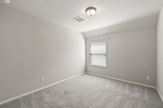 Building Photo - 3938 Avalon Ridge Dr
