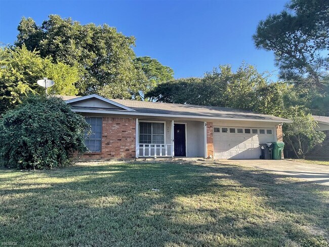 Primary Photo - 3 br, 2 bath House - 3401 Briercliff Dr
