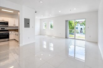 Building Photo - 8800 NW 97th Ave