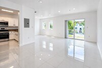 Building Photo - 8800 NW 97th Ave