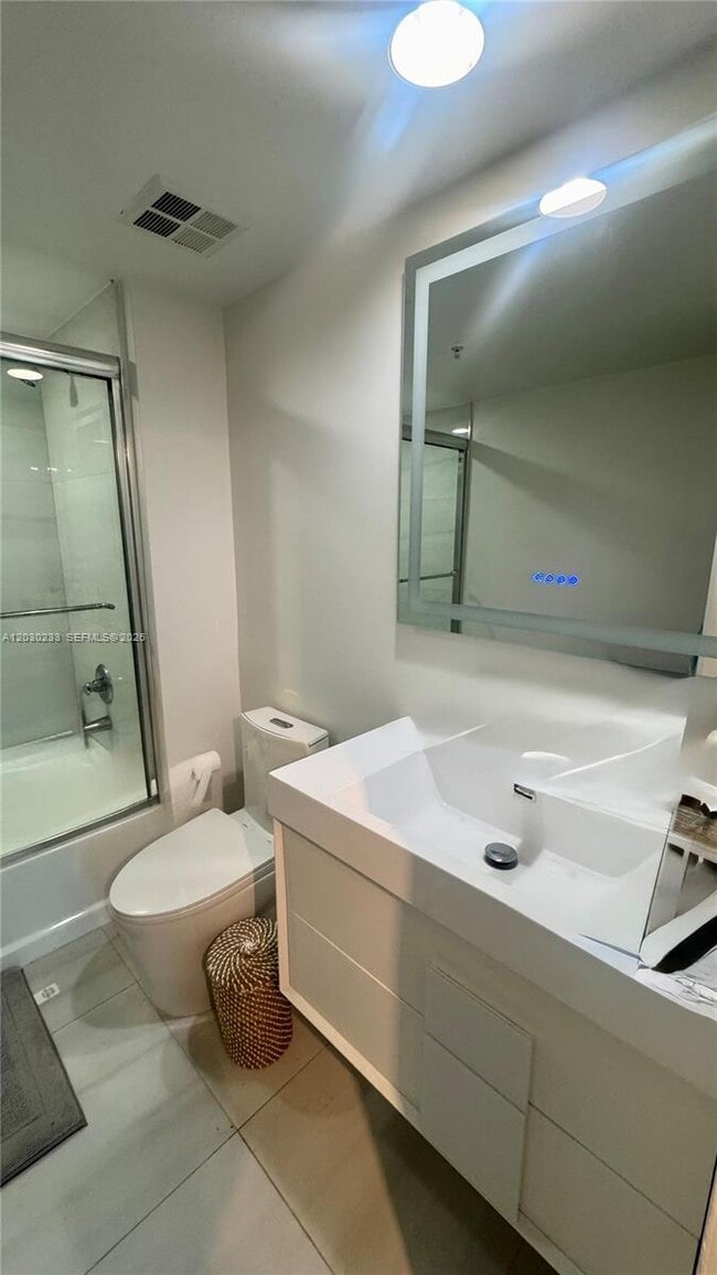 Building Photo - 335 S Biscayne Blvd