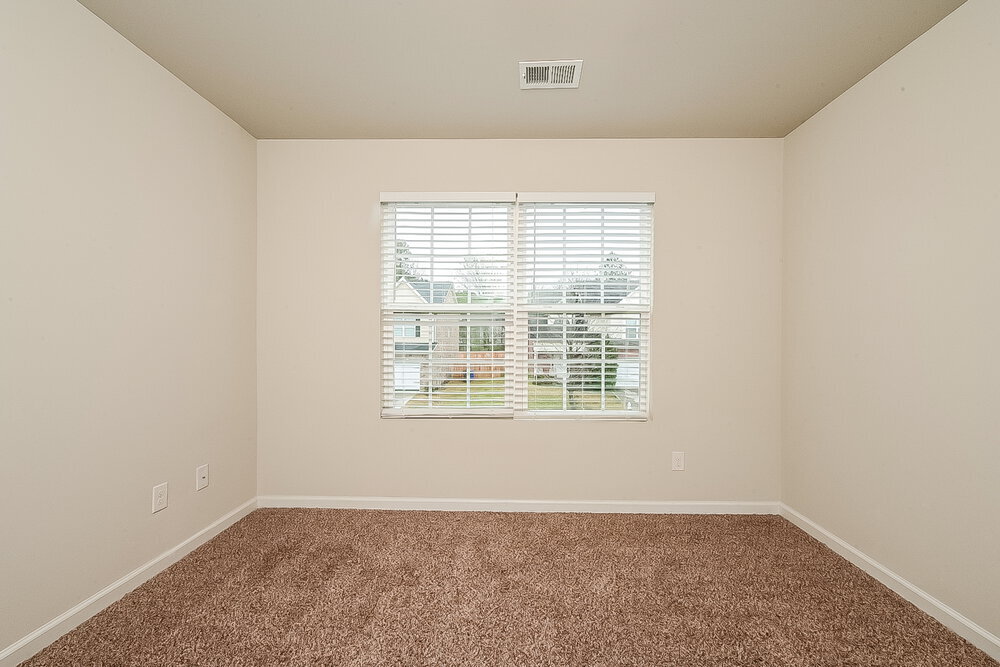 Building Photo - 176 Addy Ln