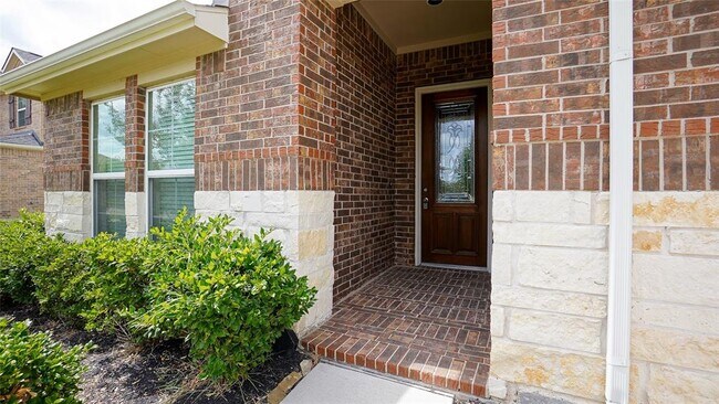 Building Photo - 26922 Mustang Retreat Ln