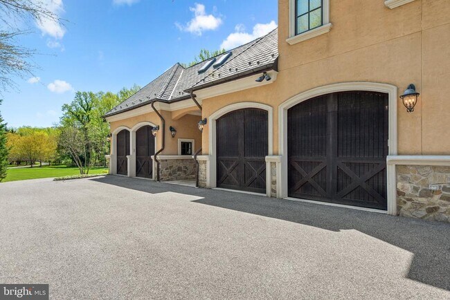 Building Photo - 840 Childs Point Rd