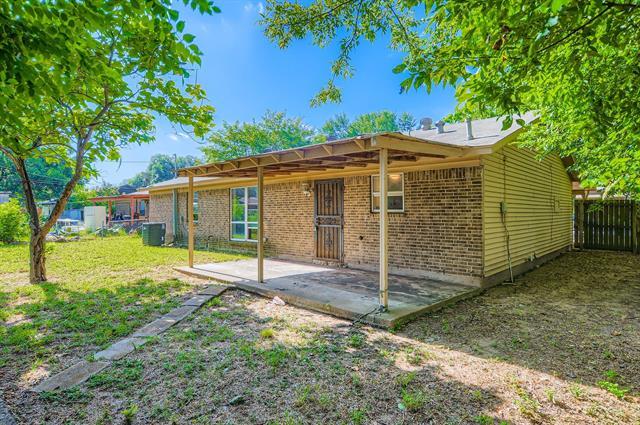 Building Photo - 14914 Marsha Dr