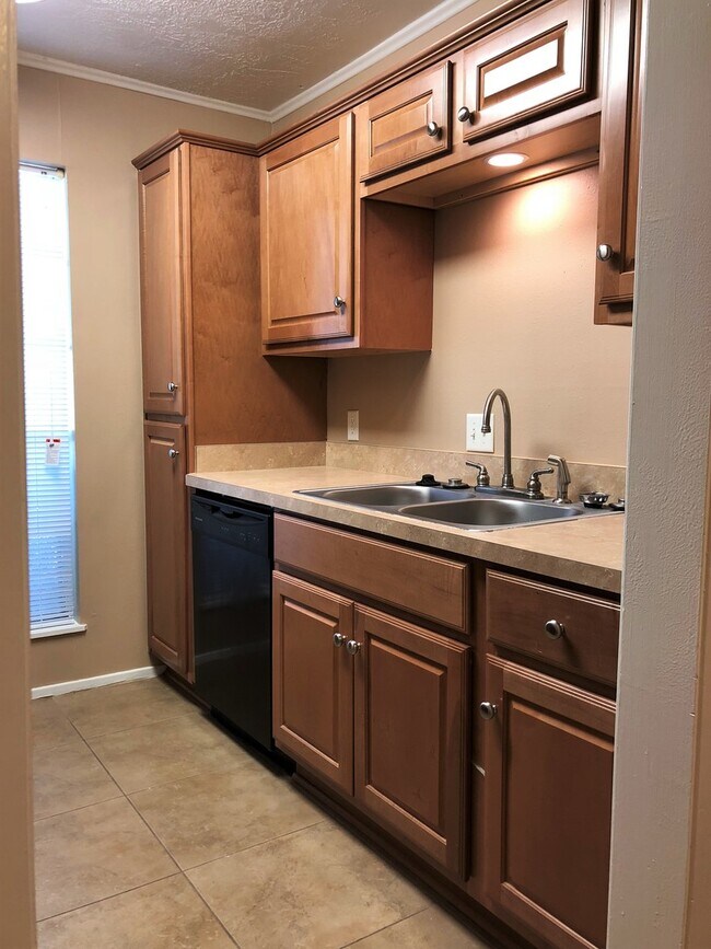 Building Photo - 3502CU