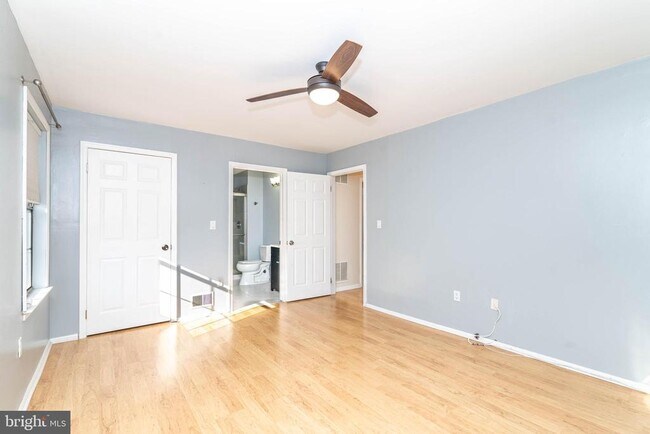 Building Photo - 22 Rickard Ct